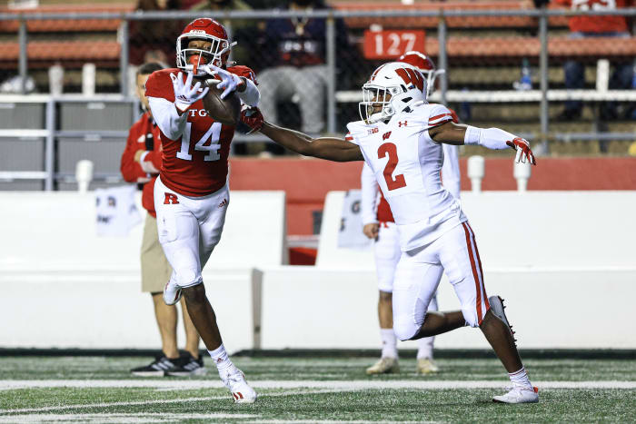 Wisconsin cornerback Ricardo Hallman breaking up a pass against Rutgers (Credit: Vincent Carchietta-USA TODAY Sports)